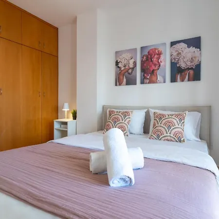 Polyn 1- Bedroom In * ラルナカ