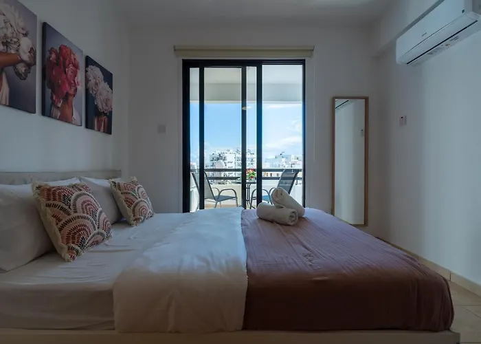 アパート Polyn 1- Bedroom In