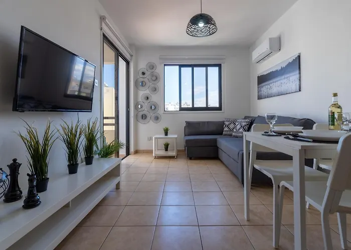 Polyn 1- Bedroom In Διαμέρισμα Λάρνακα