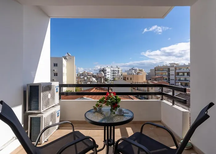 Polyn 1- Bedroom In Lägenhet Larnaca