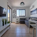 Polyn 1- Bedroom In דירה לרנקה